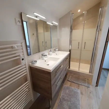 In Guest - Les Chambres Des Vigealieres 2 * Bonnes (Vienne)