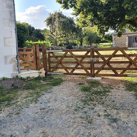 In Guest - Les Chambres Des Vigealieres 2 * Bonnes (Vienne)